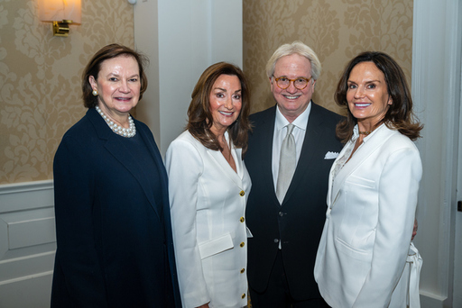 Carol Glendenning, Barbara Glendenning, Don Glende