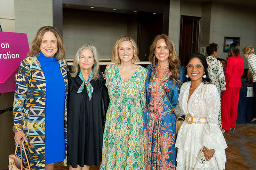 New Friends New Life Stand For Her Luncheon