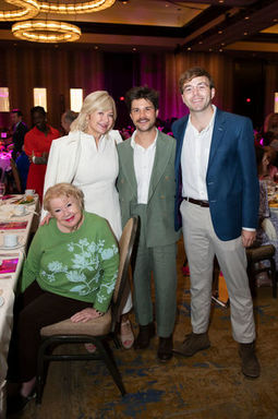 New Friends New Life Stand For Her Luncheon