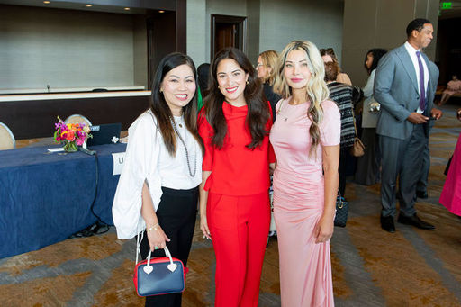 New Friends New Life Stand For Her Luncheon