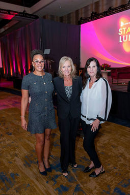 New Friends New Life Stand For Her Luncheon