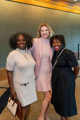 New Friends New Life Stand For Her Luncheon