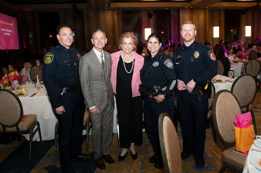 New Friends New Life Stand For Her Luncheon