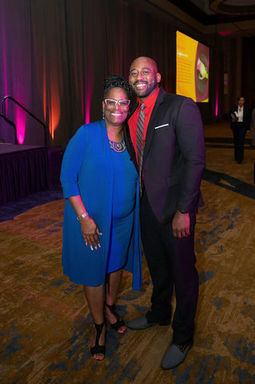 New Friends New Life Stand For Her Luncheon